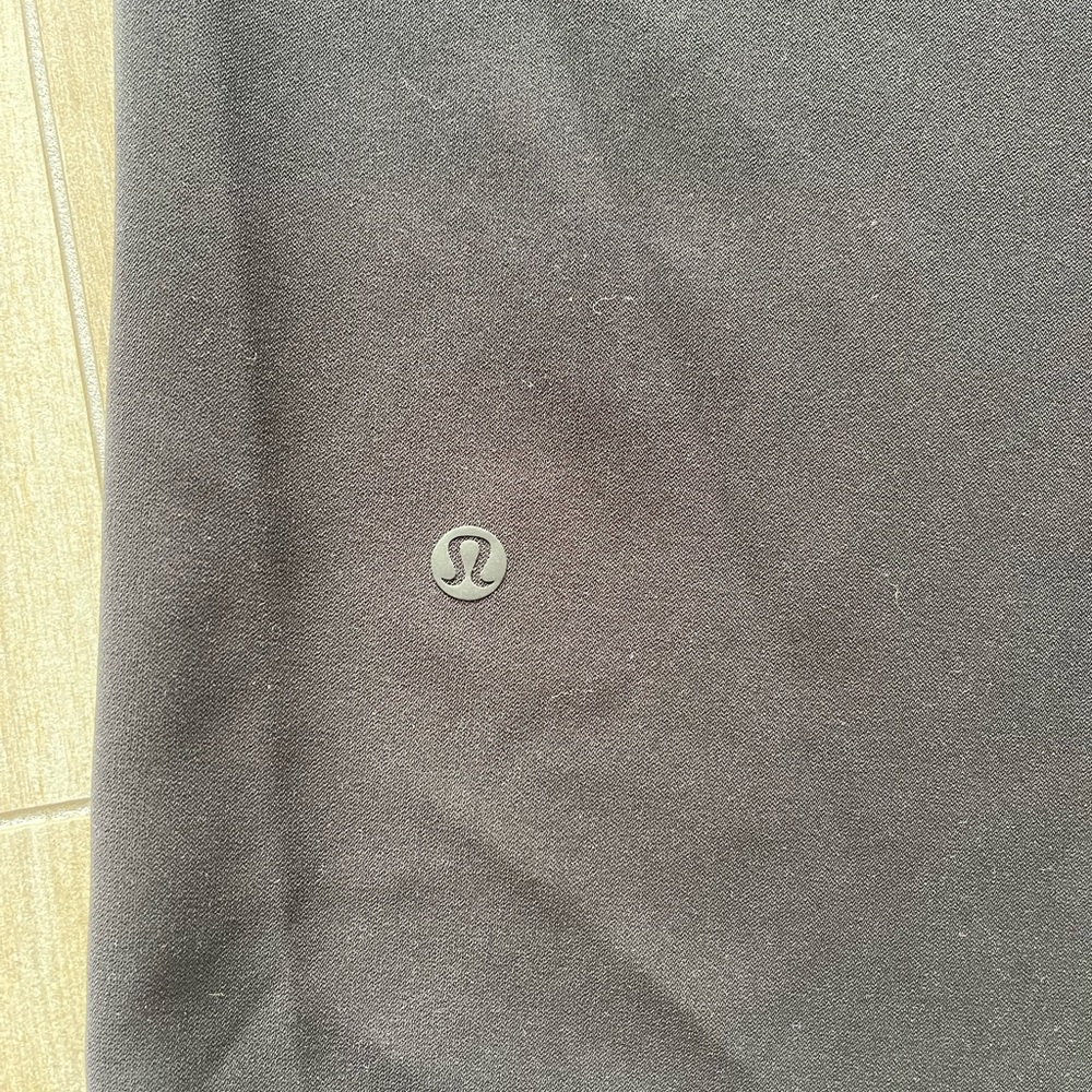 Lululemon black cropped pants - Picture 5 of 6